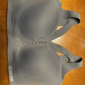 VS Sports Bra